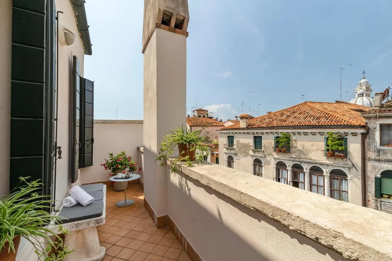 Palazzo Schiavoni Suite-Apartments Venezia 0*,