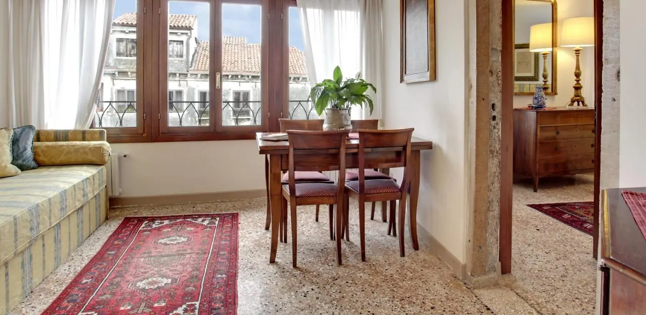 Palazzo Schiavoni Suite-Apartments Venezia 0*,