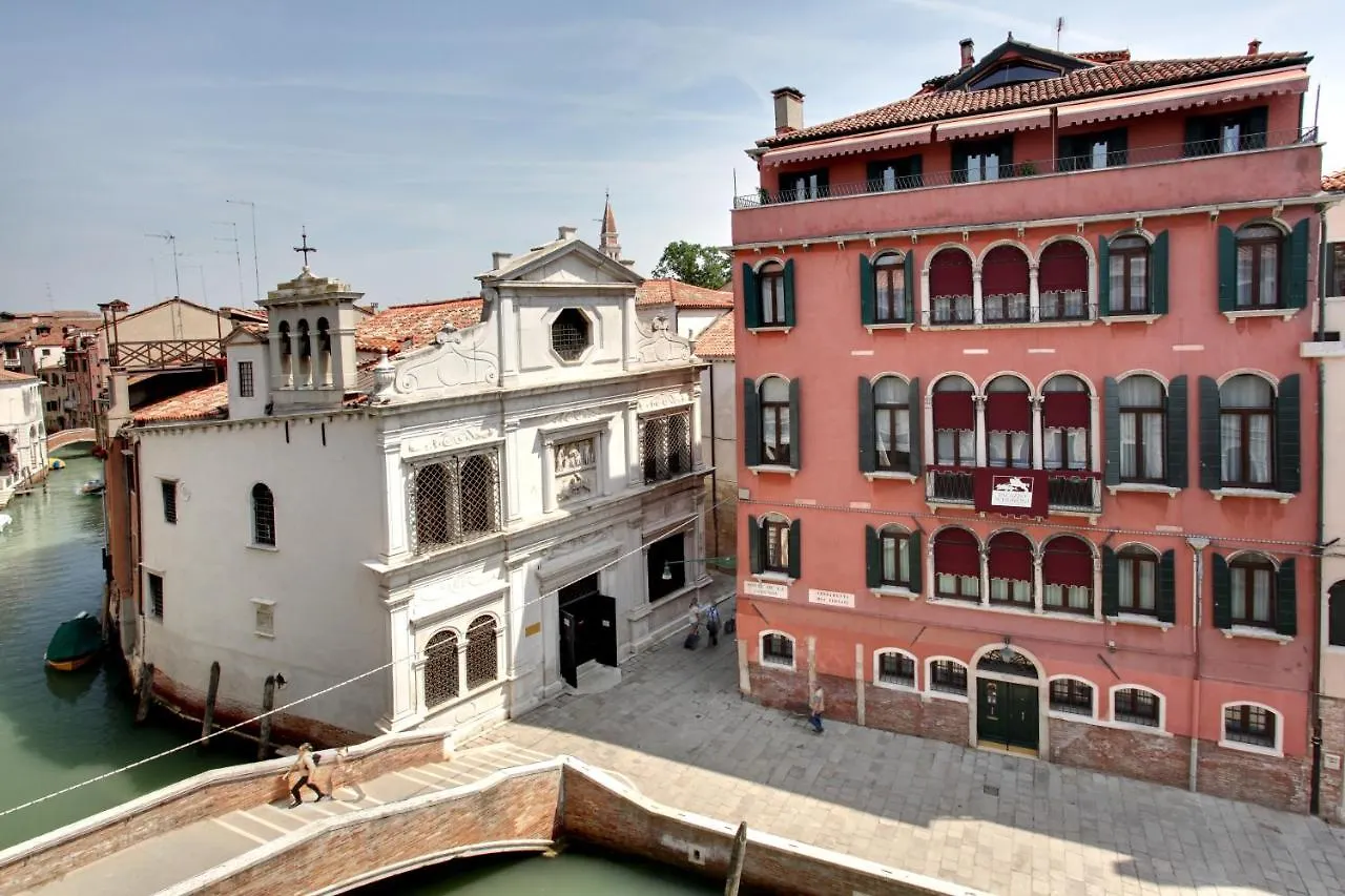 Appartamento Palazzo Schiavoni Suite-Apartments Venezia Italia
