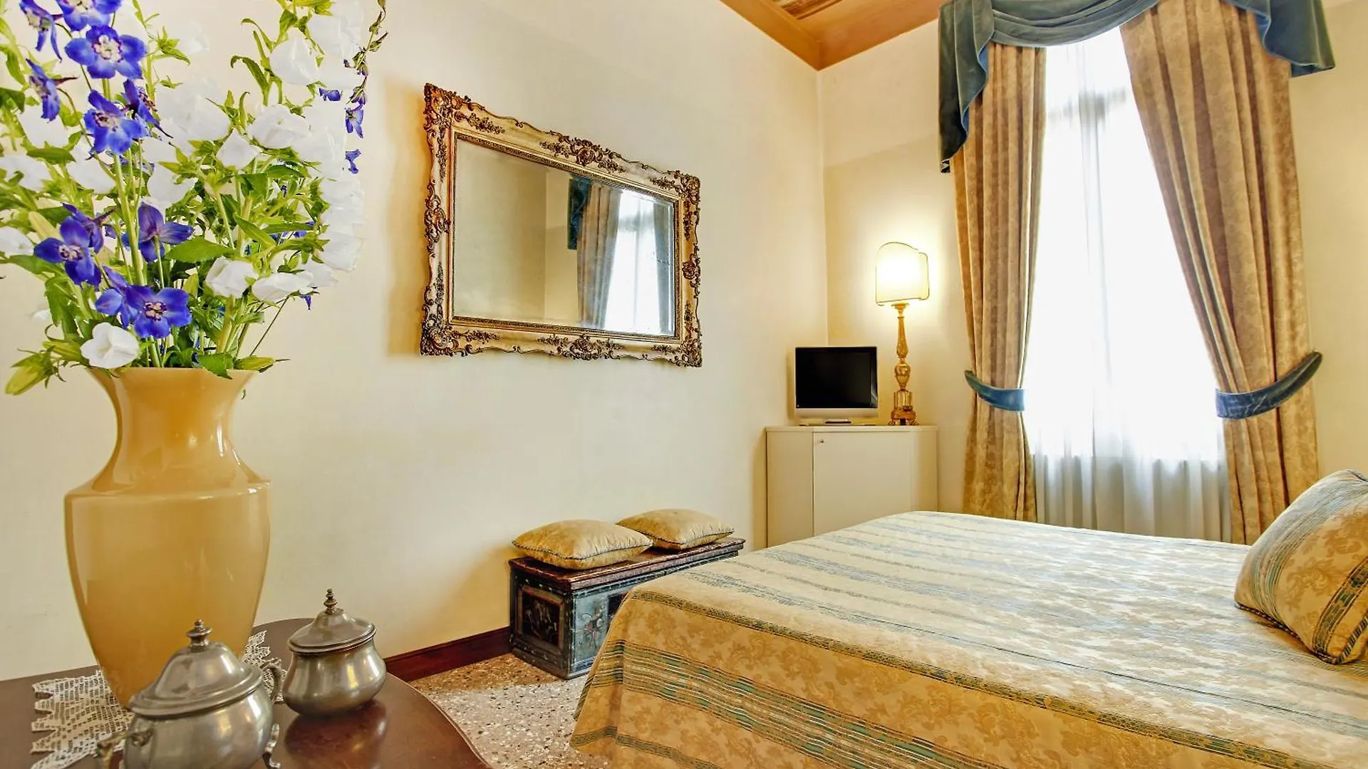 Palazzo Schiavoni Suite-Apartments Venezia 0*,